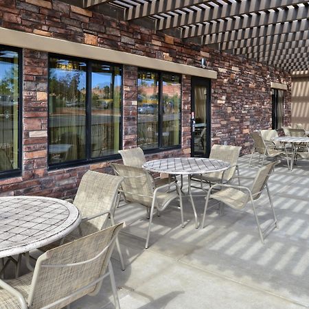 Holiday Inn Express & Suites Page - Lake Powell Area, An Ihg Hotel Exterior foto